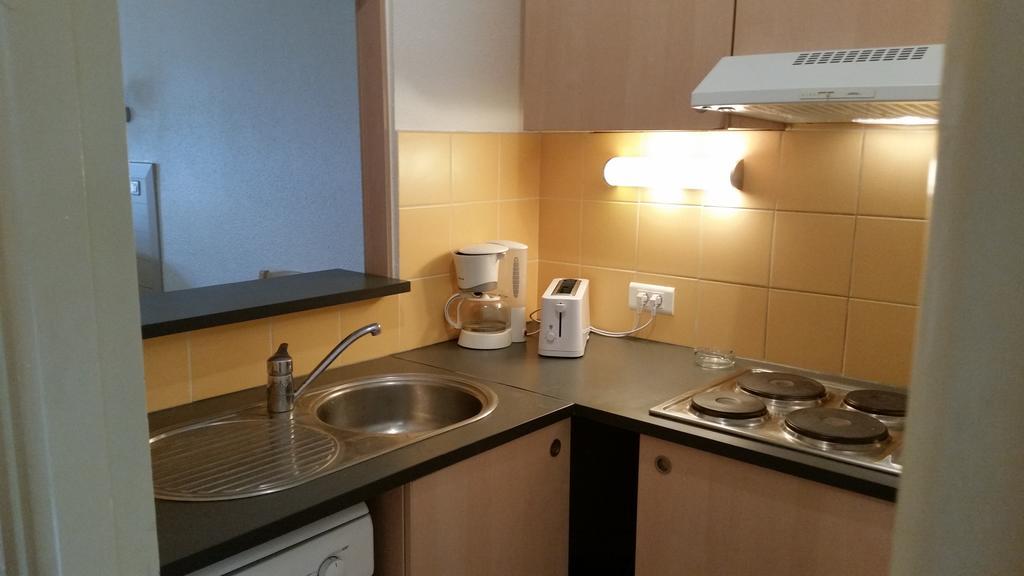 Goelia Le Mas Blanc Aparthotel Pérols Quarto foto